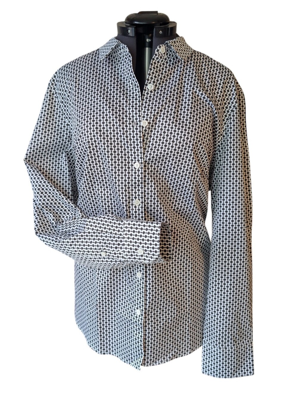 XXL Black & White Geometric Button-Down Shirt